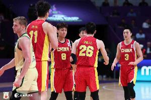 赵睿：目前的中国男篮离奥运会还有一定的距离 基本功等都需要练