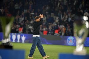 坎波斯谈多纳鲁马离队：很难理解他的薪资要求，达成协议非常困难