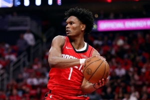 队记谈范乔丹受伤：有人过于悲观 下季没开打就觉得阿门&小谢不行