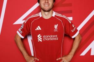 顶替重伤莱奥尼！利物浦官方：补报小基耶萨进入欧冠名单